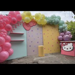 Hello Kitty Balloon Backdrop