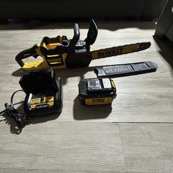 Dewalt 40V Chainsaw Model DCCS690.   OBO 