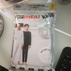 32 Heat Long Sleeve Crew Neck And Pants