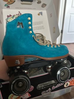 Moxi Lolly skates in Pool Blue (discontinued color)