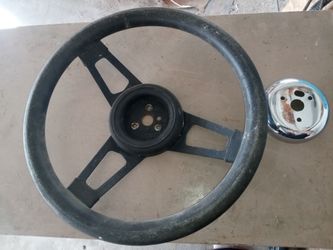 Universal steering wheel