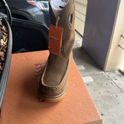 Men’s Boots - Distressed Saddle