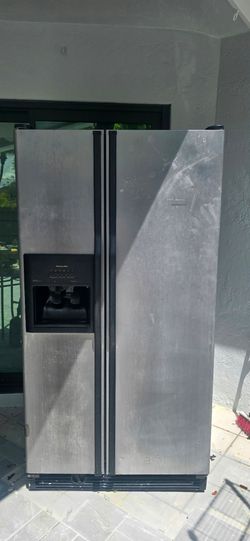 Kitchen Aid refrigerator