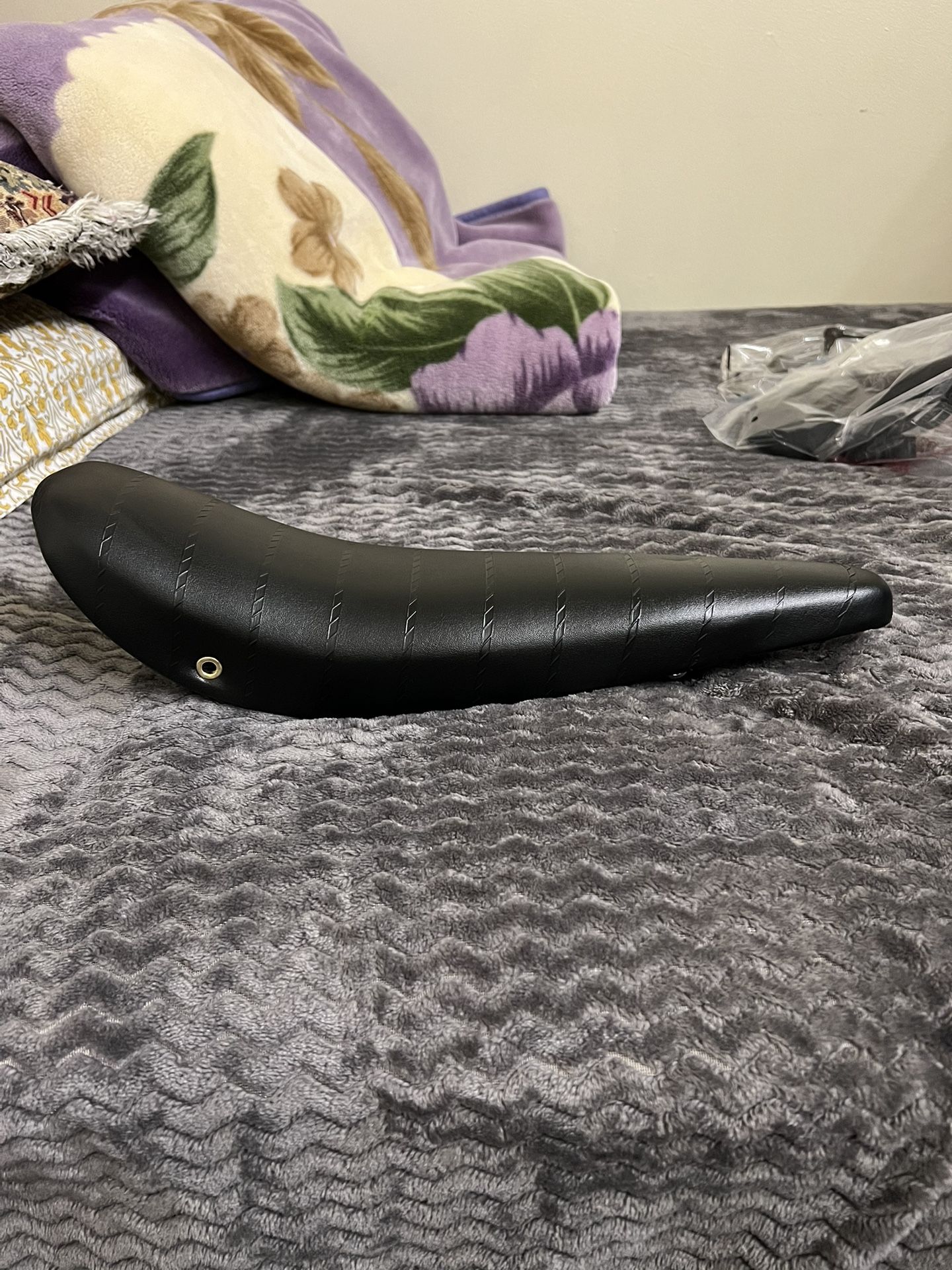 Matte Black Banana Bike Seat For 20 Inch Bikes