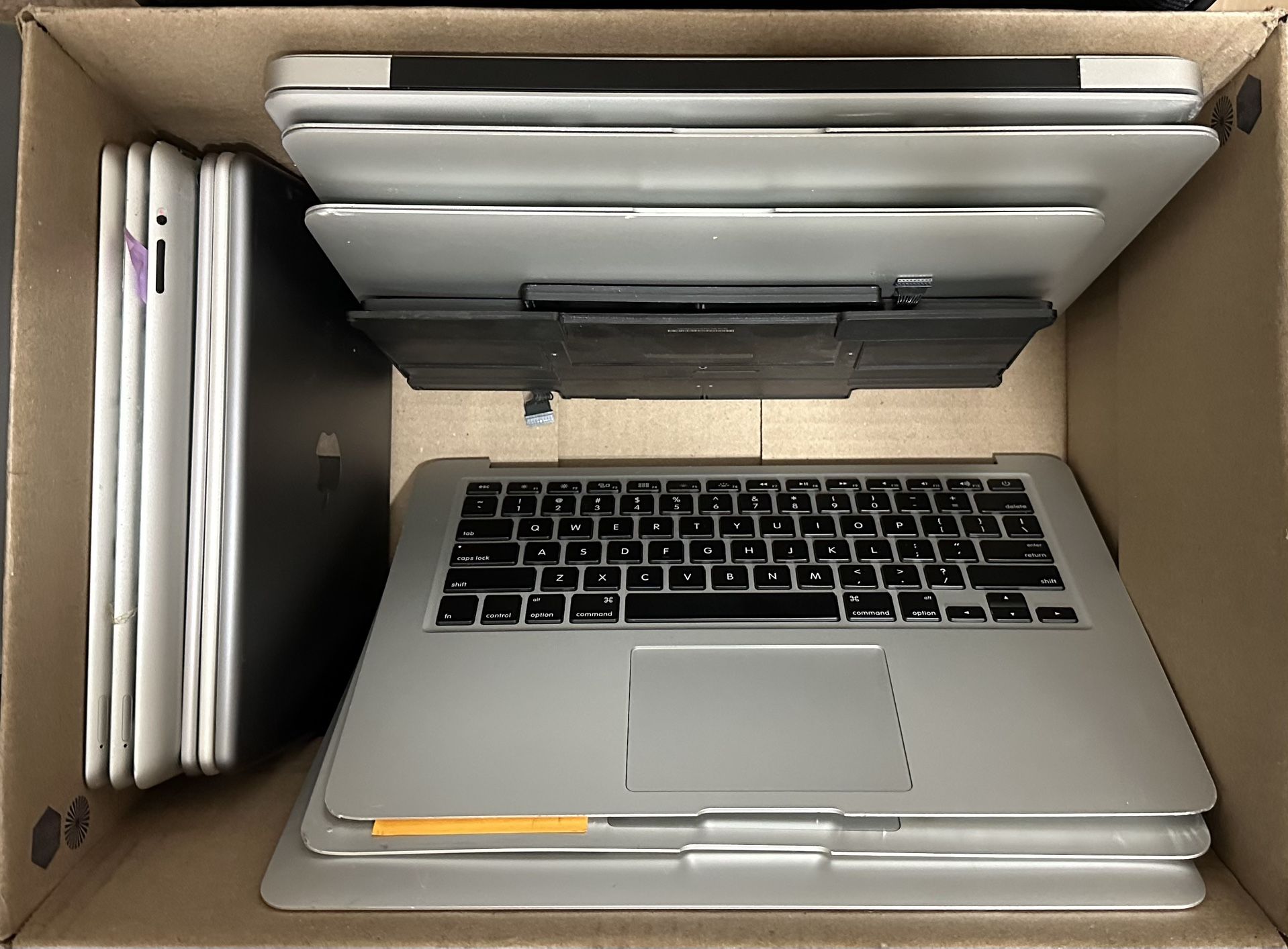 Apple MacBooks And iPads Lot 