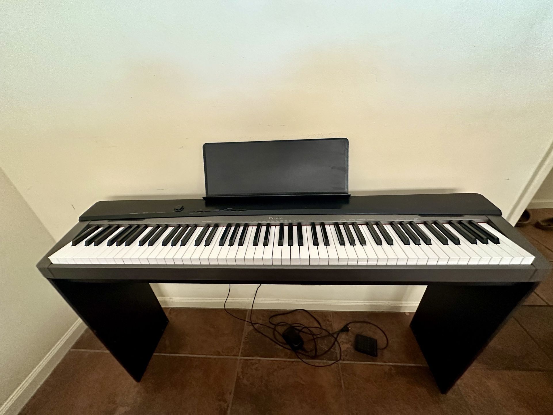 Casio Privia PX-130 88 fully weighted keyboard