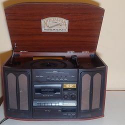 TEAC GF-300 ALL IN ONE RECORD PLAYER CD CASSETTE AM/FM RADIO w/ BUILT-IN SPEAKERS