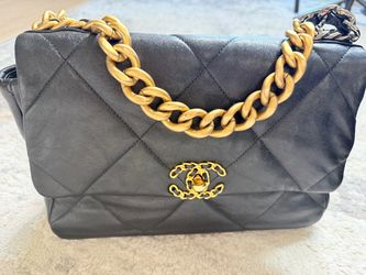 Chanel 19 Quilted Leather Flap Bag
