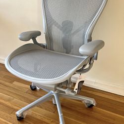 Herman-miller-Areon 