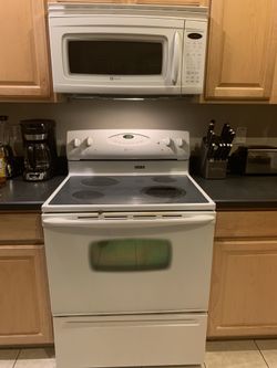 Maytag Stove, Still Working good. Changing out for new ones.