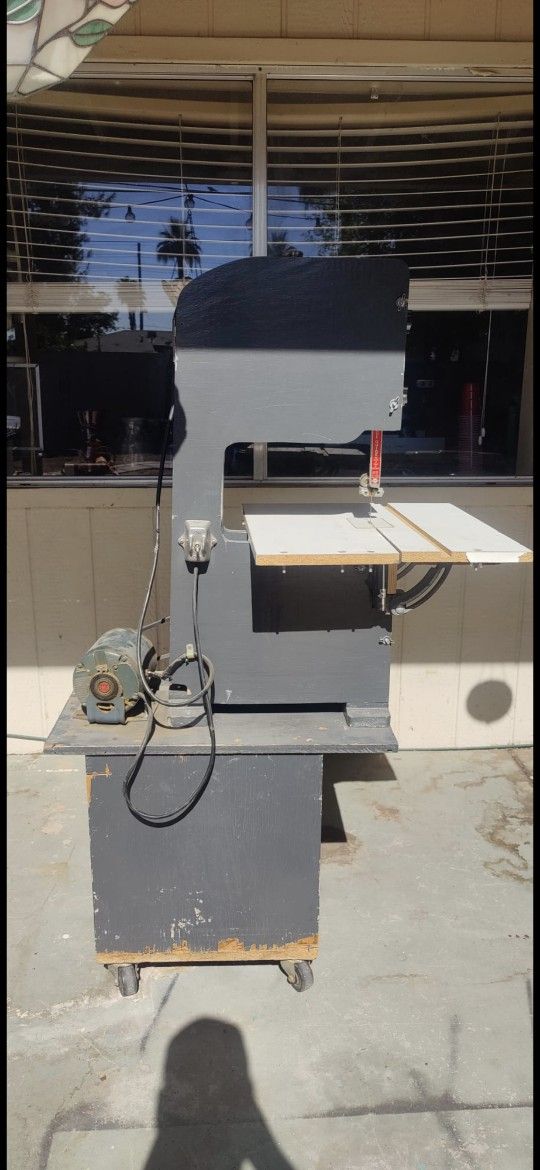 Rockwell Delta 28-350 Vertical Bandsaw