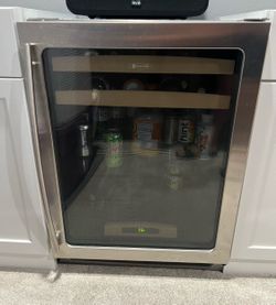 Uline 24” Built In Wine Refrigerator