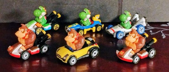 Hot Wheels Mario Kart Cars. Kong, Yoshi 6 Total 