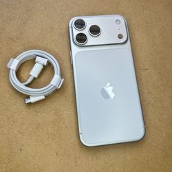 iPhone 17 Pro Max 256gb Unlocked Perfect Condition