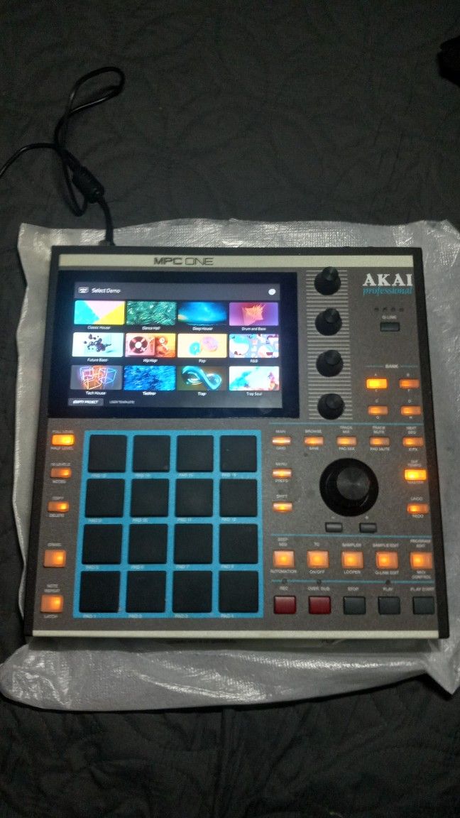 Akai Mpc One