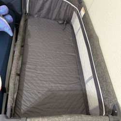 Bedside Bassinet/Crib/Pack N Play