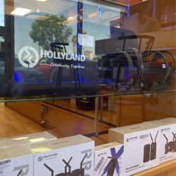 Hollyland Solidcom C1-4S Full-Duplex Wireless DECT Intercom System with 4 Headsets (1.9 GHz)