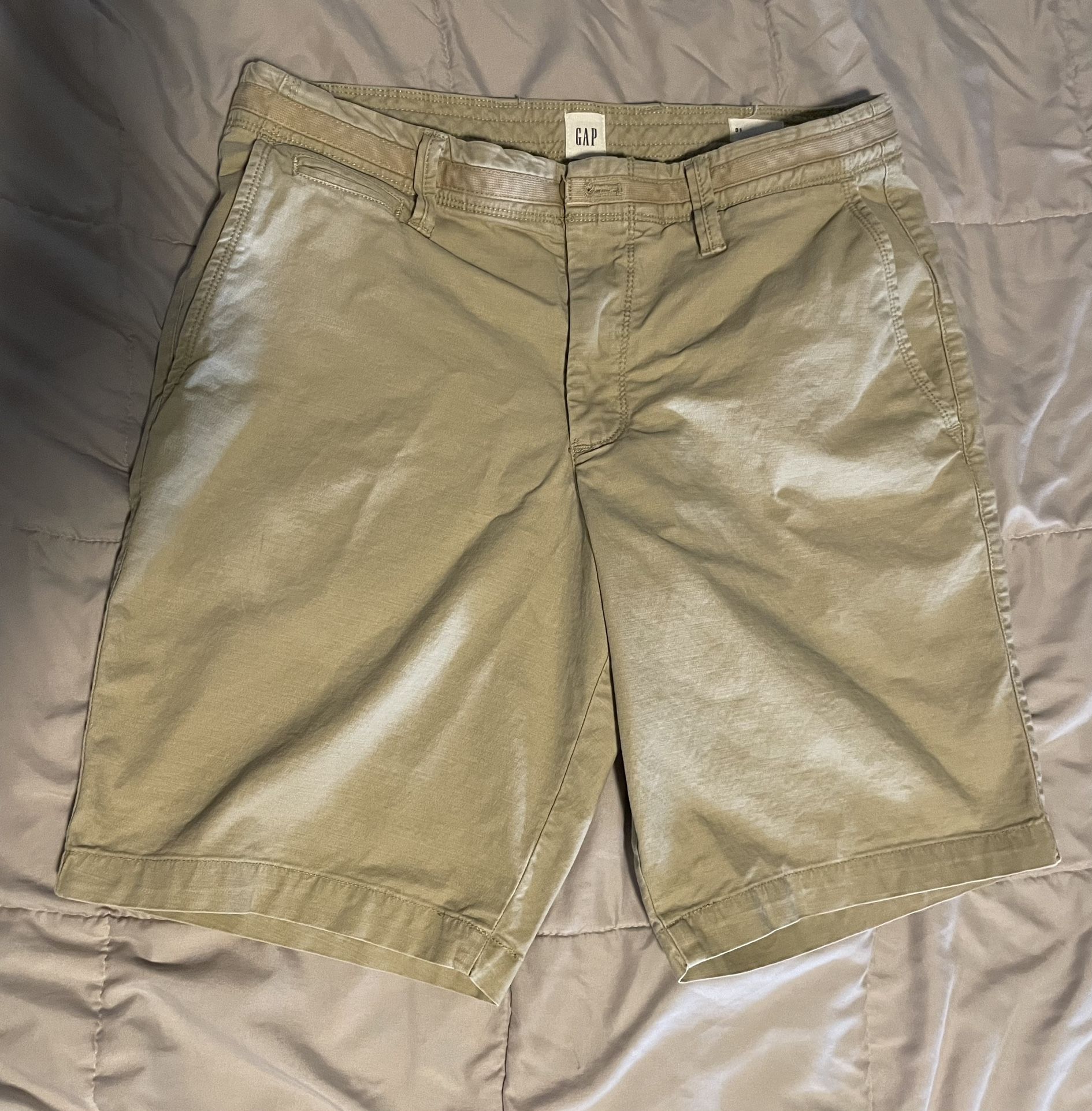 Gap Shorts Mens 31 Beige Khaki Chino 10”Inseam Stretch Beach Travel Casual