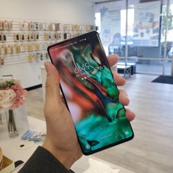 Samsung Galaxy S10 Plus (Unlocked) - Pre-Owned