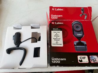 Logitech Webcam 1200 640 x 480pixels Black webcam - (contact info removed)51 - 0(contact info removed)8
