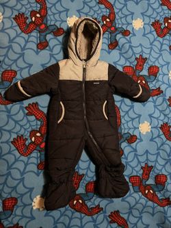 OshKosh 6-9 Months Snowsuit
