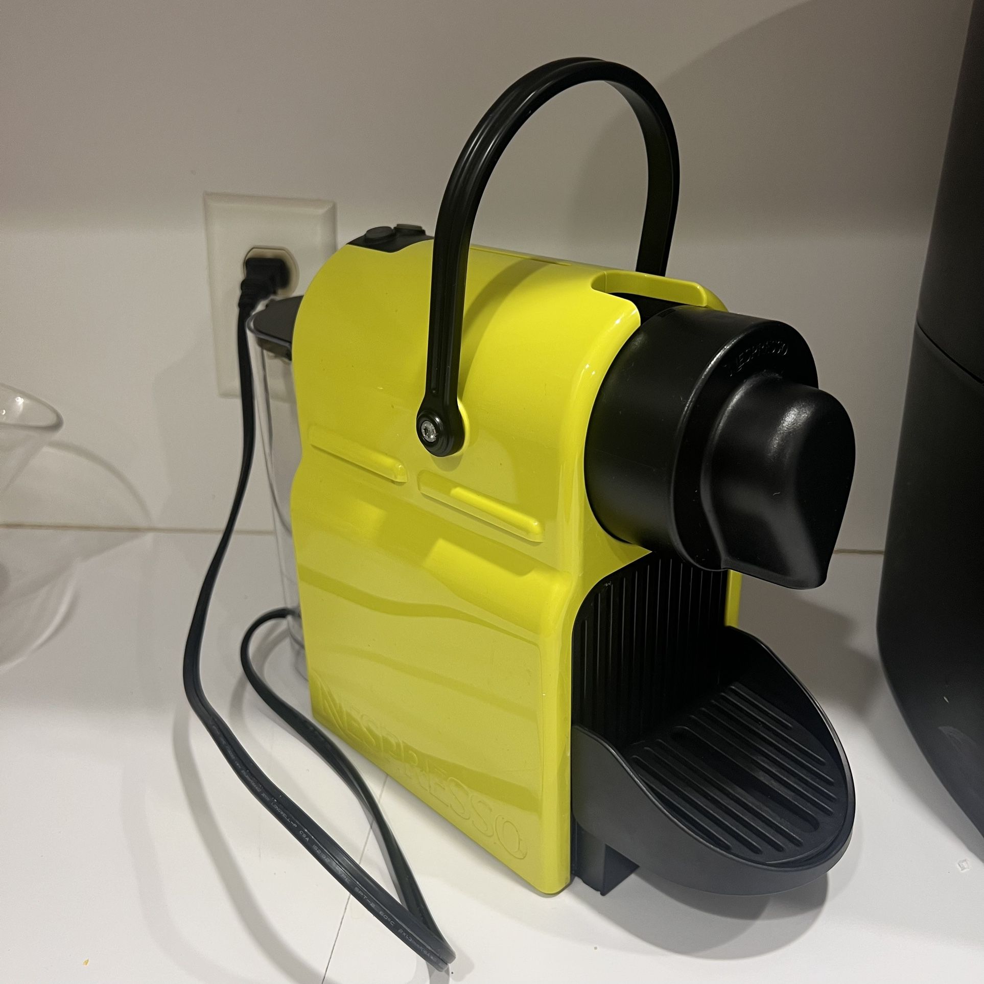 Nespresso C40 Inissia Lime Yellow