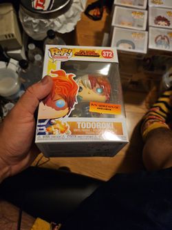 Selling Box Warehouse Exclusive Todoroki Funko 372