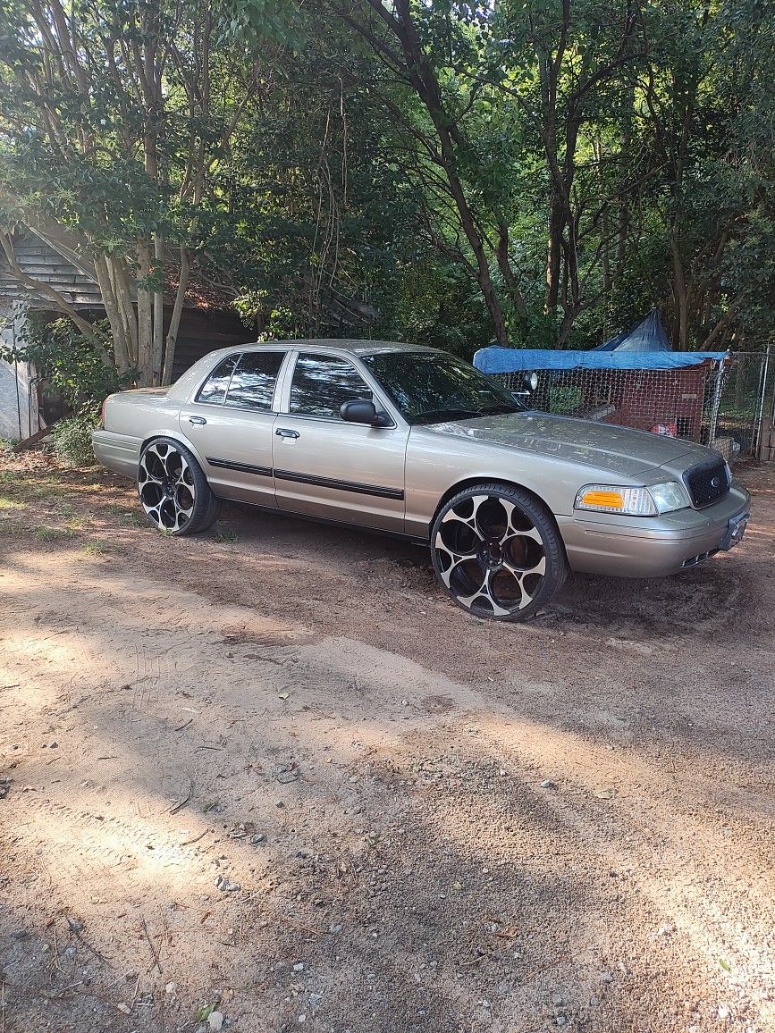 Crown Vic Police Interceptor Everything Good Clean Title 4000 His 26s On It