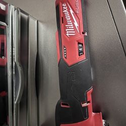 Milwaukee M12 Multi tool 