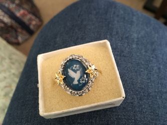 Fashion humming bird ring