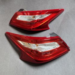 Pair Tail Lights 2016 2017 2018 Nissan Altima Outer Rear Brake Lamps Assembly Passenger Driver Side