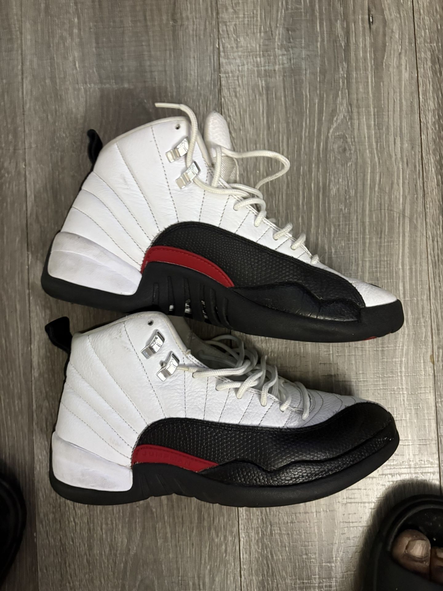 Jordan 12 Size 8.5