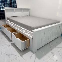 Full Bed And Mattress With Drawers 