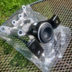 Motor, Transmission mounts 