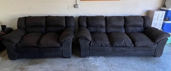 2 piece Couch & Love seat