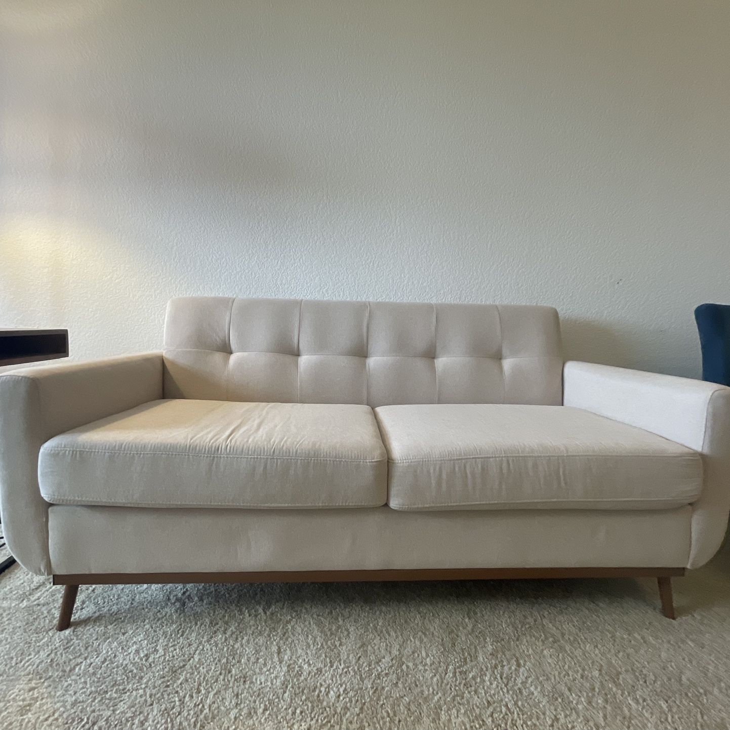 Weture Love Seat Couch 