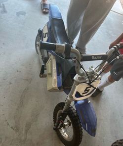 Razor electric bike