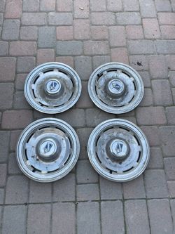 Various sets Vintage Hubcaps