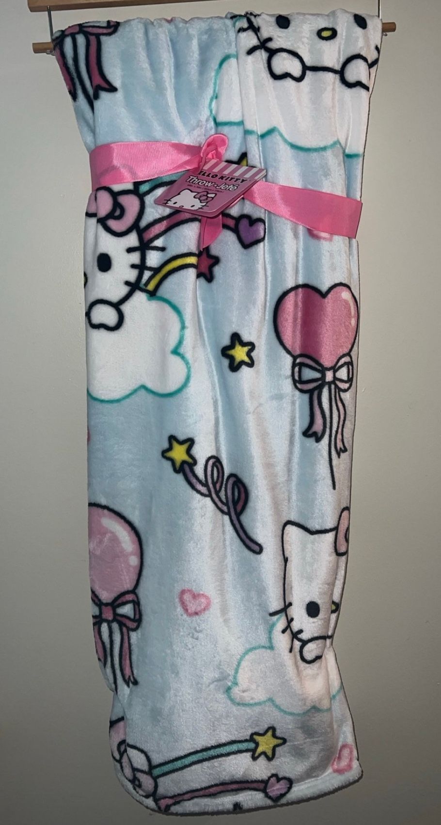 Hello Kitty blanket