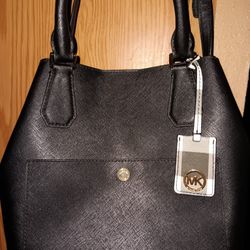 MICHAEL KORS GREENWICH SATCHEL