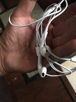 Lightning cable wires earphones