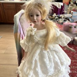 Vintage 1970s Porcelain Wedding Doll