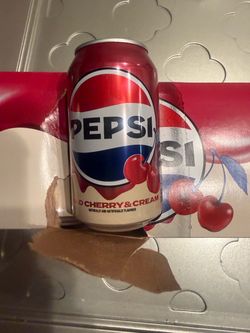 Case de sodas  falta un bote  precio regular$7.98 solo $5
