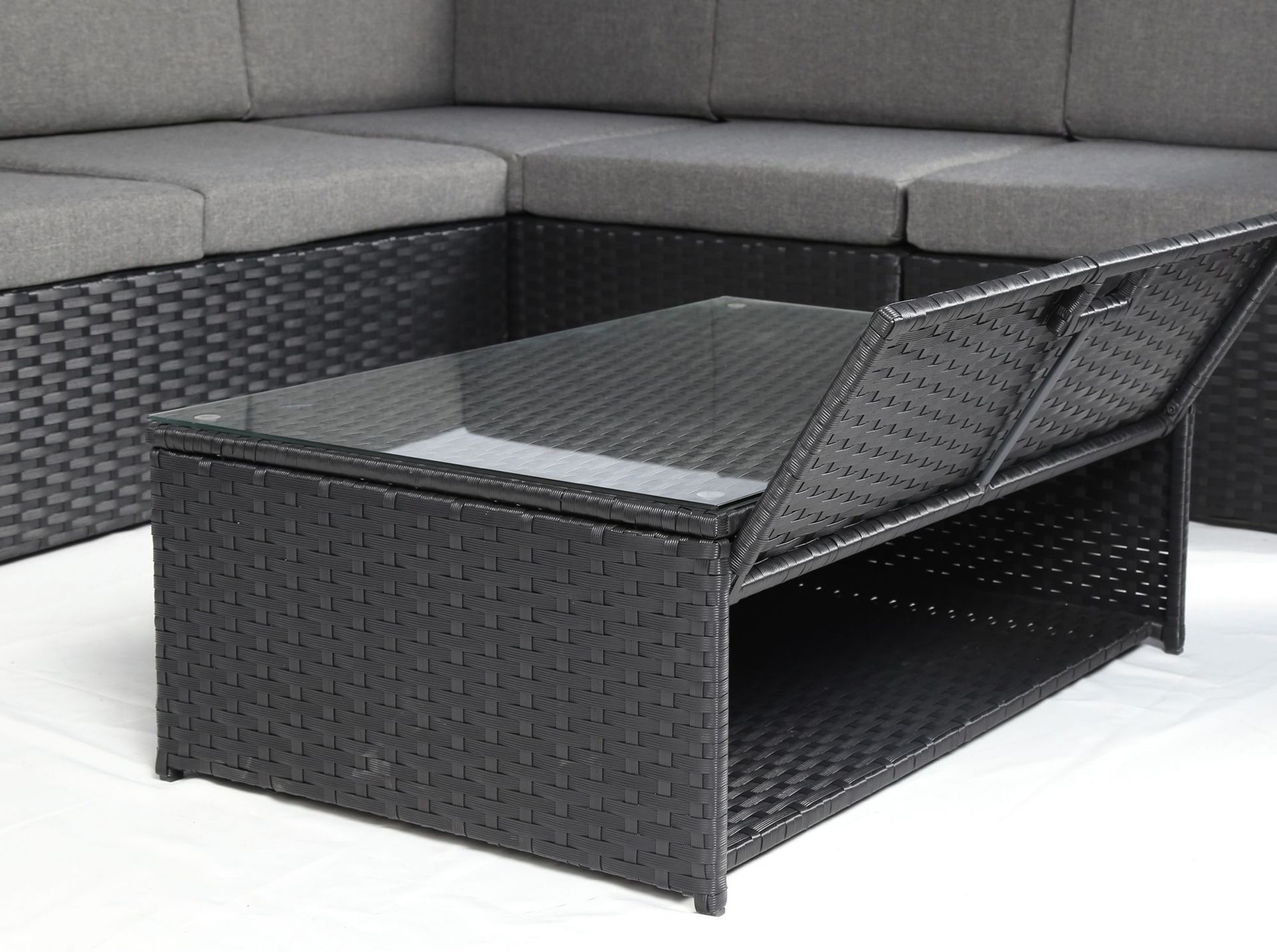 Black Available K35 Black Wicker Patio Furniture With Coffee Table Available For Pick Up Only In San Bernardino Warehouse Cash Only 