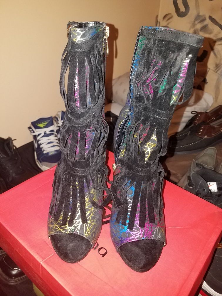 8 1/2 mili color fringe heel