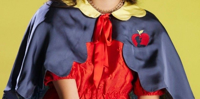 Disney Princess Snow White's Cape Embroidered Apple with Silhouette Lg/Xl