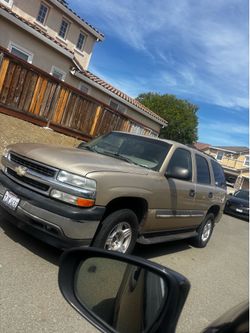 06,Tahoe 3rd row seat great deal