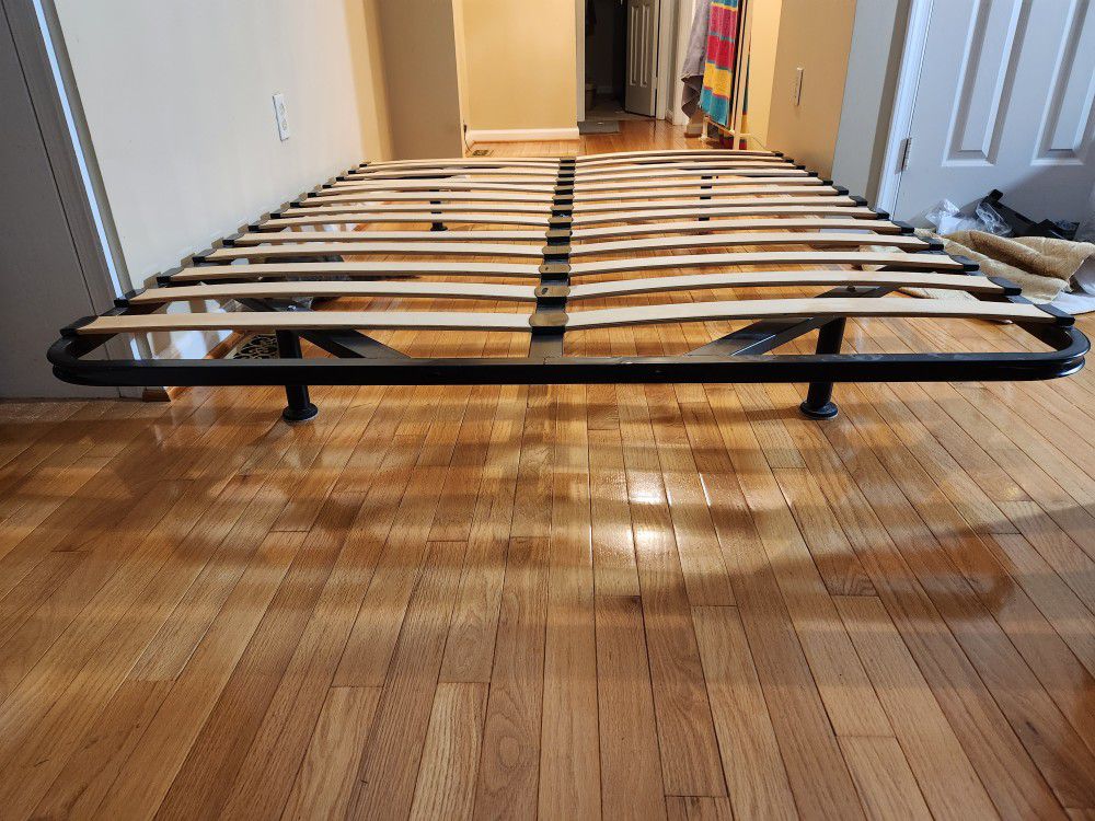 Queen Size Bed Frame With Wood Slats 