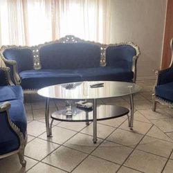 Sala Antigua  En Buenas Condiciones 