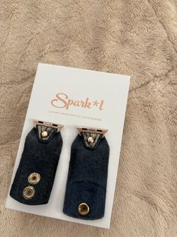 Spark*l Gucci Apple Watch strap size 1(used) with box